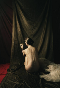 UMO-ART fotokunstwerk Maria with Mirror  80x120xm